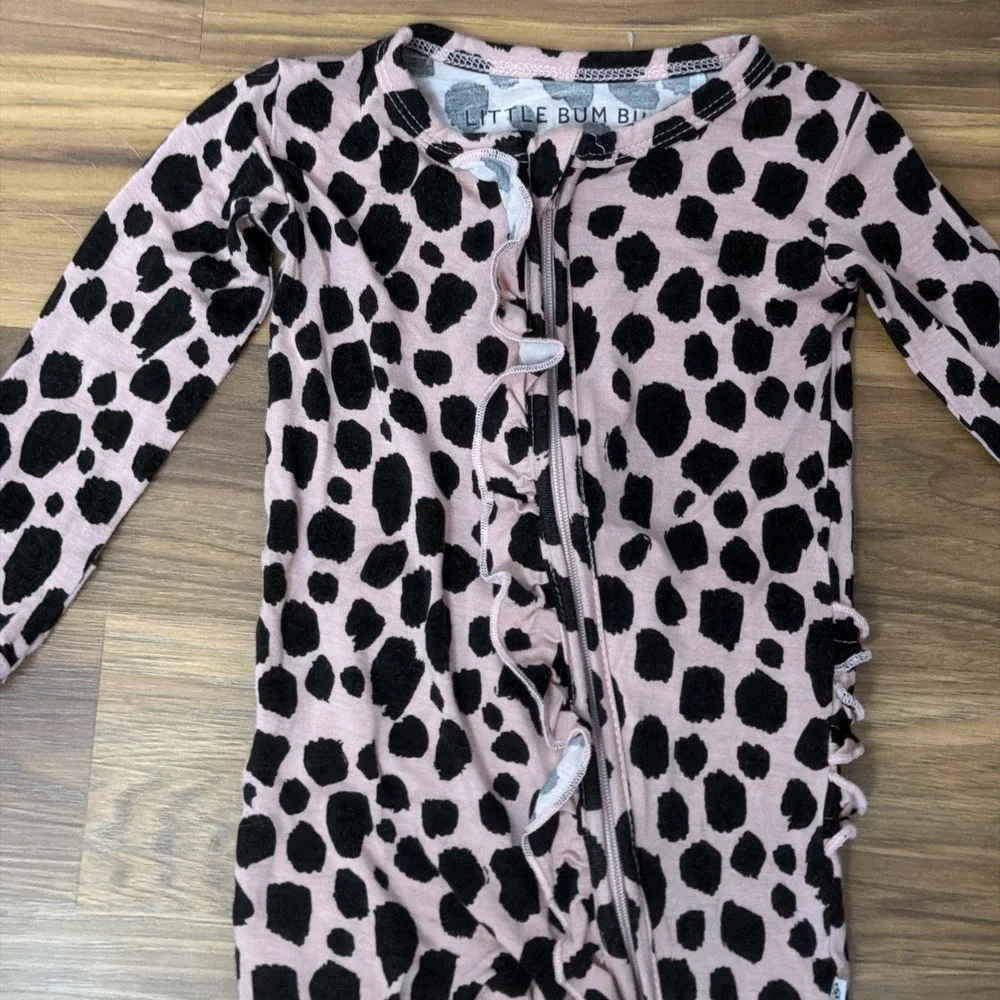 Little Bum Bums Baby Girls 3-6 Months Pink Leopard One Piece Sleeper Pajamas